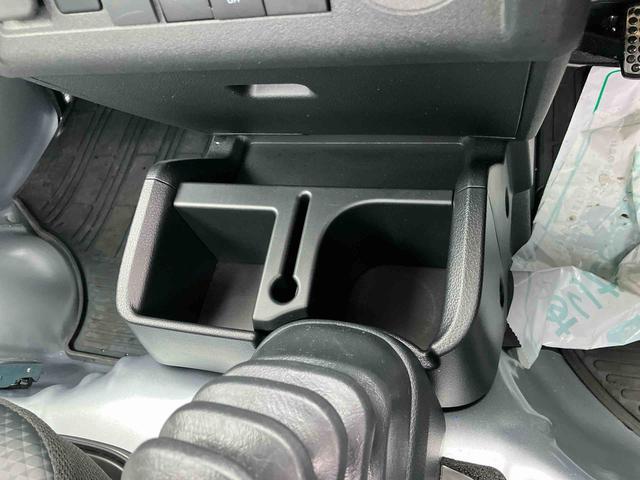 ハイゼットトラックスタンダード　農用スペシャル５速マニュアル　電子制御式４ＷＤ　荷台ＬＥＤライト　リヤ４枚リーフスプリング　スーパーデフロック　衝突被害軽減ブレーキ　コーナーセンサー　スピーカー一体型ＡＭ／ＦＭラジオ　エアコン　パワステ（千葉県）の中古車