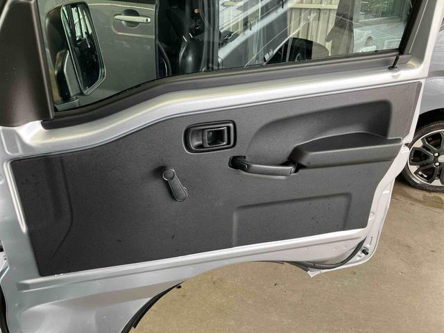 ハイゼットトラックスタンダード　農用スペシャル５速マニュアル　電子制御式４ＷＤ　荷台ＬＥＤライト　リヤ４枚リーフスプリング　スーパーデフロック　衝突被害軽減ブレーキ　コーナーセンサー　スピーカー一体型ＡＭ／ＦＭラジオ　エアコン　パワステ（千葉県）の中古車