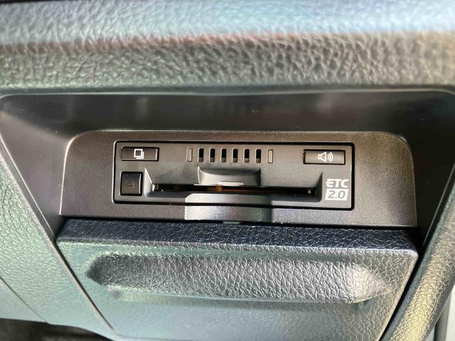 ノアＸナビ／ＢＴ／ＤＴＶ／ＣＤ／ＤＶＤ／バックカメラ／ステアリングスイッチ　ＥＴＣ　左側パワスラ　ＬＥＤヘッドライト　プッシュボタンスターター　オート格納ドアミラー　横滑り防止装置　アイドリングストップ（千葉県）の中古車
