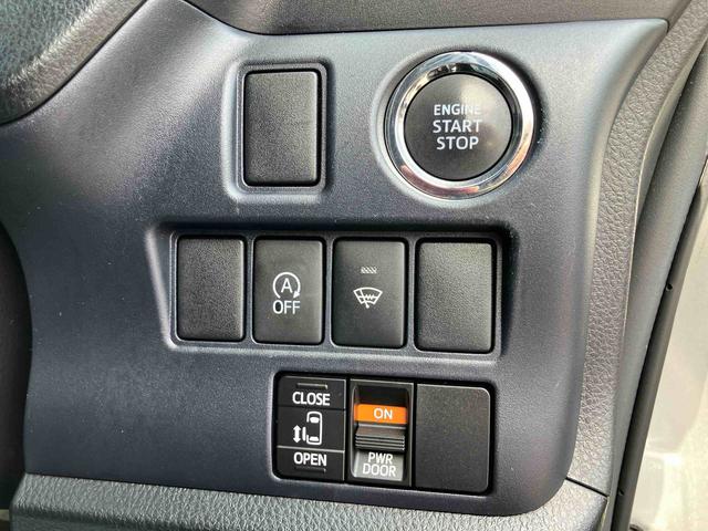 ノアＸナビ／ＢＴ／ＤＴＶ／ＣＤ／ＤＶＤ／バックカメラ／ステアリングスイッチ　ＥＴＣ　左側パワスラ　ＬＥＤヘッドライト　プッシュボタンスターター　オート格納ドアミラー　横滑り防止装置　アイドリングストップ（千葉県）の中古車