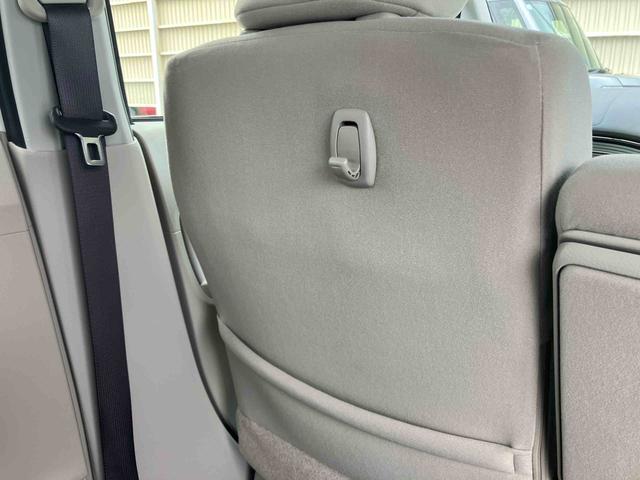 ムーヴＬ　ＳＡIIIＣＤラジオチューナー　ＡＵＸ接続　オートハイビーム　キーレスエントリー　バニティーミラー付き左右サンバイザー　助手席シートバックポケット　ショッピングフック　シートベルトアンカーアジャスター（千葉県）の中古車