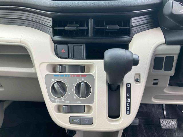 ムーヴＬ　ＳＡIIIＣＤラジオチューナー　ＡＵＸ接続　オートハイビーム　キーレスエントリー　バニティーミラー付き左右サンバイザー　助手席シートバックポケット　ショッピングフック　シートベルトアンカーアジャスター（千葉県）の中古車