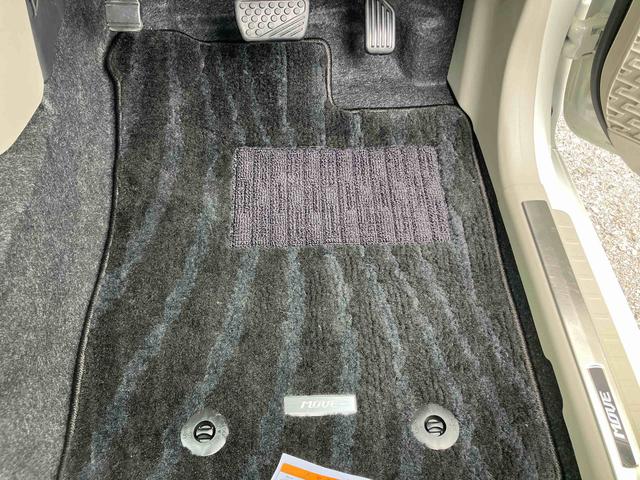 ムーヴＬ　ＳＡIIIＣＤラジオチューナー　ＡＵＸ接続　オートハイビーム　キーレスエントリー　バニティーミラー付き左右サンバイザー　助手席シートバックポケット　ショッピングフック　シートベルトアンカーアジャスター（千葉県）の中古車