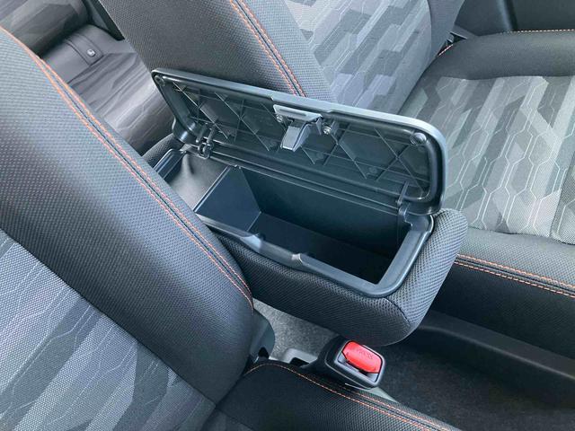 タフトＧ９型ナビ／ＢＴ／ＴＶ／ＤＩＳＣ／バックカメラ／ステアリングスイッチ　ガラスルーフ　ルーフレール　１５インチアルミ　シートヒーター　ＬＥＤヘッド＆フォグランプ　電動駐車ブレーキ　衝突被害軽減ブレーキ（千葉県）の中古車