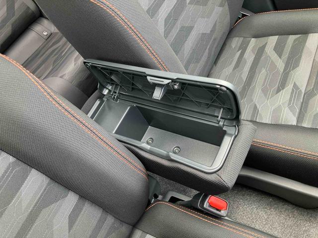 タフトＧ９型ナビ／ＢＴ／ＴＶ／ＤＩＳＣ／バックカメラ／ステアリングスイッチ　ガラスルーフ　ルーフレール１５インチアルミ　シートヒーター　ＬＥＤヘッド＆フォグランプ　電動駐車ブレーキ　衝突被害軽減ブレーキ（千葉県）の中古車