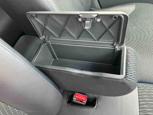 ムーヴカスタム　ＲＳ　ハイパーバックカメラ連動フルセグナビ　ＵＳＢ接続　ブルートゥース対応　オートライト　ＬＥＤヘッドライト　プッシュエンジンスタート　キーフリーシステム　セキュリティアラーム　助手席シートアンダートレイ（千葉県）の中古車