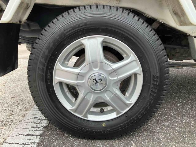 ハイゼットトラック農用スペシャル５速ＭＴ（マニュアル）　パートタイム４ＷＤ　最大積載量３５０ｋｇ　荷台灯　ホワイトエアコン　パワステ　エアバッグ（千葉県）の中古車