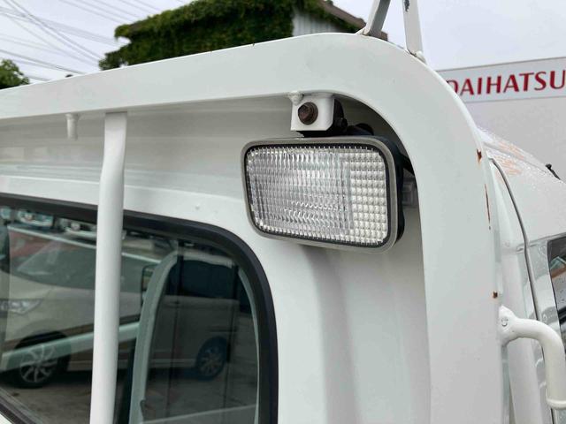 ハイゼットトラック農用スペシャル５速ＭＴ（マニュアル）　パートタイム４ＷＤ　最大積載量３５０ｋｇ　荷台灯　ホワイトエアコン　パワステ　エアバッグ（千葉県）の中古車