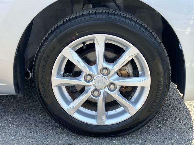 ムーヴＸ　ＳＡIIIＣＤチューナー　衝突被害軽減ブレーキ　トップシェイドガラス　オートライト＆オートハイビーム　運転席シートヒーター　チルトステアリング　シートリフター　プッシュボタンスタート　盗難防止アラーム　アルミ（千葉県）の中古車