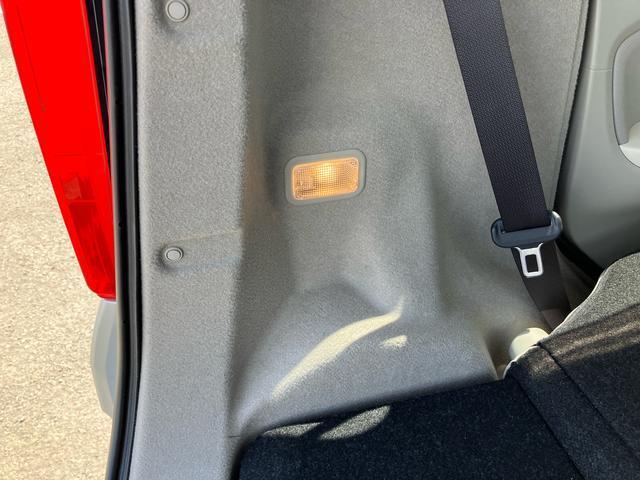 ムーヴＸ　ＳＡIIIＣＤチューナー　衝突被害軽減ブレーキ　トップシェイドガラス　オートライト＆オートハイビーム　運転席シートヒーター　チルトステアリング　シートリフター　プッシュボタンスタート　盗難防止アラーム　アルミ（千葉県）の中古車