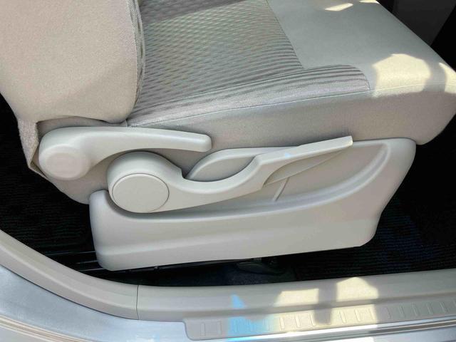 ムーヴＸ　ＳＡIIIＣＤチューナー　衝突被害軽減ブレーキ　トップシェイドガラス　オートライト＆オートハイビーム　運転席シートヒーター　チルトステアリング　シートリフター　プッシュボタンスタート　盗難防止アラーム　アルミ（千葉県）の中古車
