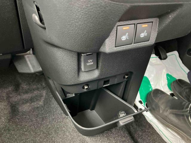 ムーヴキャンバスストライプスＧ９型ナビ／ＢＴ／ＤＴＶ／ＤＩＳＣ／バックカメラ／ステアスイッチ　両側パワスラ　ＬＥＤヘッド＆フォグランプ　シートヒーター　保温カップホルダー　電動駐車ブレーキ　コーナーセンサー　衝突被害軽減ブレーキ（千葉県）の中古車