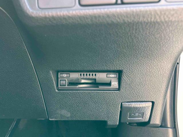 カローラフィールダー１．５Ｇワンセグナビ　ブルートゥース対応　ＡＵＸ接続　ビルトインＥＴＣ　オートライト　オートハイビーム　ＬＥＤヘッドライト　アイドリングストップ機構　横滑り防止装置　チルト＆テレスコピックステアリング（千葉県）の中古車