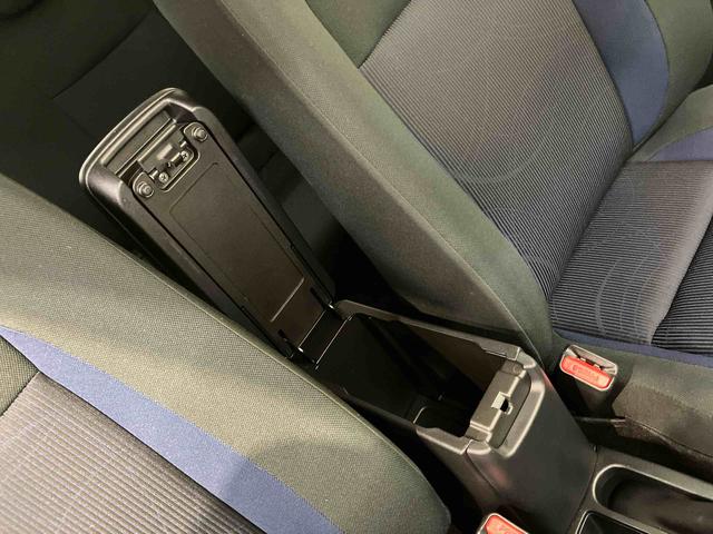 アクアＳバックカメラ連動フルセグナビ　ＵＳＢ接続　ブルートゥース対応　ビルトインＥＴＣ　オートライト　オートハイビーム　プッシュエンジンスタート　キーフリーシステム　チルト＆テレスコピックステアリング（千葉県）の中古車