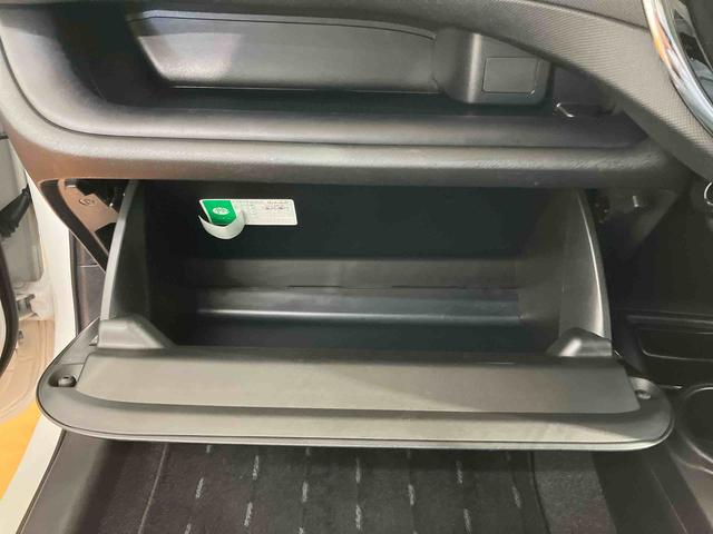 アクアＳバックカメラ連動フルセグナビ　ＵＳＢ接続　ブルートゥース対応　ビルトインＥＴＣ　オートライト　オートハイビーム　プッシュエンジンスタート　キーフリーシステム　チルト＆テレスコピックステアリング（千葉県）の中古車