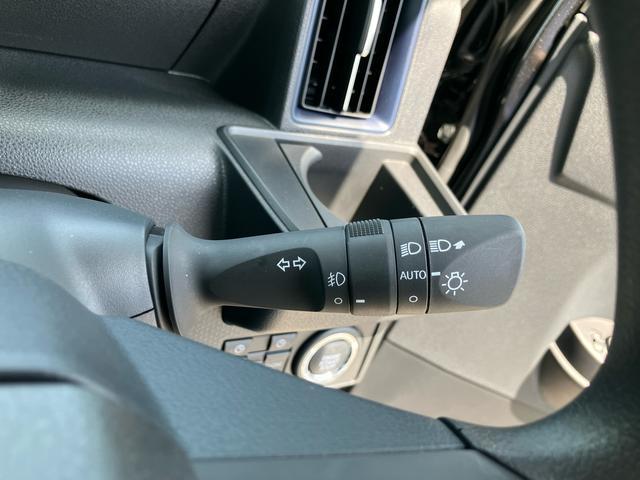 タントカスタムＸバックカメラ　両側電動スライドドア　シートヒーター　電動パーキングブレーキ　ＬＥＤヘッドライト＆フォグランプ　オートライト　上下２段調節式デッキボード　コーナーセンサー　衝突被害軽減ブレーキ（千葉県）の中古車
