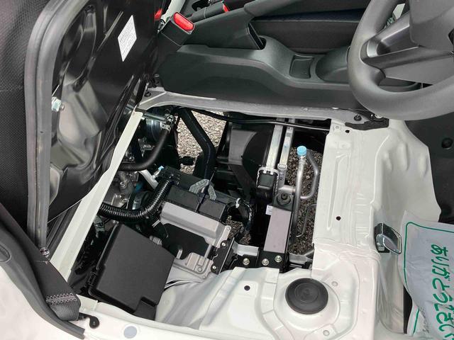 ハイゼットトラックスタンダードＣＶＴ　衝突被害軽減ブレーキ　コーナーセンサー　横滑り防止装置　オートライト　アイドリングストップ　スピーカー一体型ＡＭ／ＦＭラジオ　エアコン　パワステ（千葉県）の中古車