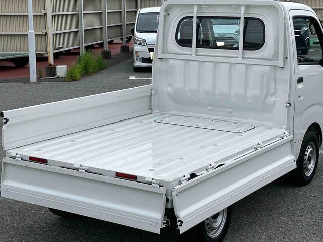 ハイゼットトラックスタンダードＣＶＴ　衝突被害軽減ブレーキ　コーナーセンサー　横滑り防止装置　オートライト　アイドリングストップ　スピーカー一体型ＡＭ／ＦＭラジオ　エアコン　パワステ（千葉県）の中古車