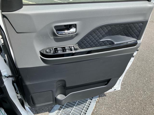 タントカスタムＲＳセレクションターボ　ナビ／ＢＴ／ＴＶ／ＤＩＳＣ／バックカメラ／ステアリングスイッチ　ドラレコ　ＥＴＣ　両側パワスラ　ＬＥＤヘッドライト＆フォグランプ　シートヒーター　クルコン　衝突被害軽減ブレーキ（千葉県）の中古車