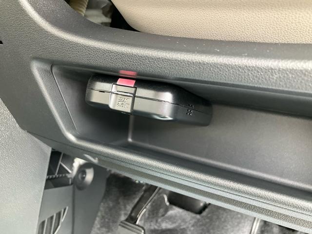 ムーヴキャンバスＧメイクアップＶＳ　ＳＡIII８型ナビ／ＢＴ／ＴＶ／ＤＩＳＣ／全周囲カメラ／ステアスイッチ　前後ドラレコ　ＥＴＣ　両側パワスラ　１４インチアルミ　ＬＥＤヘッド＆フォグ　運転席シートヒーター　置きラクＢＯＸ　衝突被害軽減ブレーキ（千葉県）の中古車