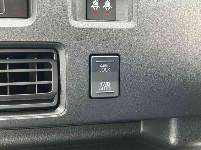 ハイゼットカーゴデラックス　４ＷＤ電子制御４ＷＤ　ＬＥＤヘッドライト＆フォグランプ　リヤヒーター　プライバシーガラス　パワーウィンドウ　オーバーヘッドシェルフ　スピーカー一体型ＡＭ・ＦＭラジオ　キーレス　衝突被害軽減ブレーキ（千葉県）の中古車