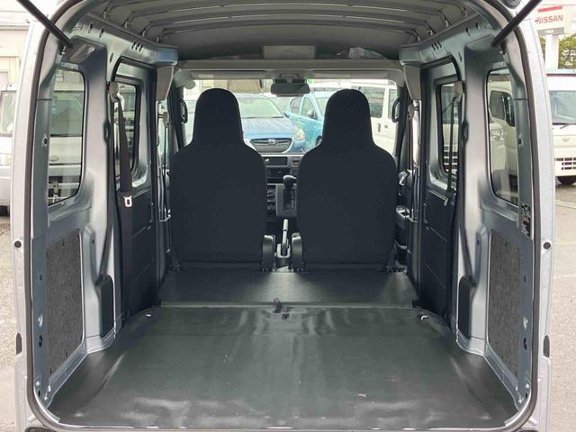 ハイゼットカーゴデラックス　４ＷＤ電子制御４ＷＤ　ＬＥＤヘッドライト＆フォグランプ　リヤヒーター　プライバシーガラス　パワーウィンドウ　オーバーヘッドシェルフ　スピーカー一体型ＡＭ・ＦＭラジオ　キーレス　衝突被害軽減ブレーキ（千葉県）の中古車