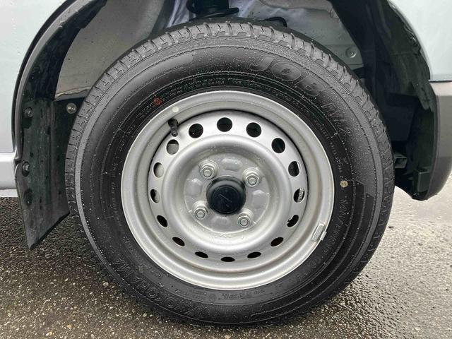 ハイゼットカーゴデラックス　４ＷＤ電子制御４ＷＤ　ＬＥＤヘッドライト＆フォグランプ　リヤヒーター　プライバシーガラス　パワーウィンドウ　オーバーヘッドシェルフ　スピーカー一体型ＡＭ・ＦＭラジオ　キーレス　衝突被害軽減ブレーキ（千葉県）の中古車