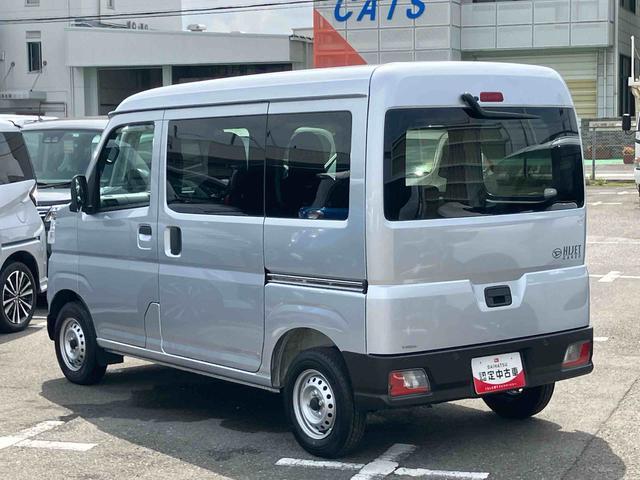 ハイゼットカーゴデラックス　４ＷＤ電子制御４ＷＤ　ＬＥＤヘッドライト＆フォグランプ　リヤヒーター　プライバシーガラス　パワーウィンドウ　オーバーヘッドシェルフ　スピーカー一体型ＡＭ・ＦＭラジオ　キーレス　衝突被害軽減ブレーキ（千葉県）の中古車