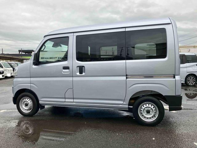 ハイゼットカーゴデラックス　４ＷＤ電子制御４ＷＤ　ＬＥＤヘッドライト＆フォグランプ　リヤヒーター　プライバシーガラス　パワーウィンドウ　オーバーヘッドシェルフ　スピーカー一体型ＡＭ・ＦＭラジオ　キーレス　衝突被害軽減ブレーキ（千葉県）の中古車