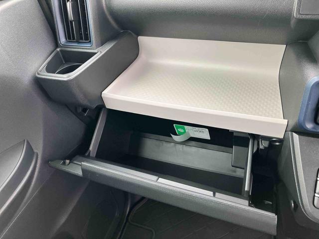 タントＬＬＥＤヘッドライト　左右スライドドア　助手席側センターピラーレス　オートライト　プッシュボタンスターター　オートエアコン　アイドリングストップ　コーナーセンサー　衝突被害軽減ブレーキ（千葉県）の中古車