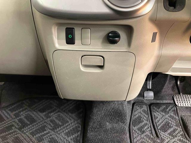タントＧＣＤラジオチューナー　ＡＵＸ接続　左側電動スライドドア　キーフリーシステム　セキュリティアラーム　オーバーヘッドコンソール　照明．バニティーミラー付き左右サンバイザー　運転席シートバックポケット（千葉県）の中古車