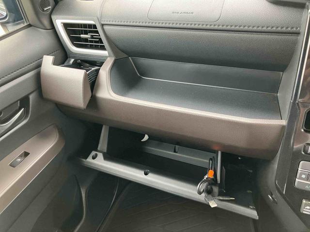 トールＧナビ／ＢＴ／ＤＴＶ／ＤＩＳＣ／バックカメラ／ステアリングスイッチ　両側パワスラ　ＬＥＤヘッドライト　衝突被害軽減ブレーキ　コーナーセンサー　オートライト　プッシュボタンスターター　オートエアコン（千葉県）の中古車