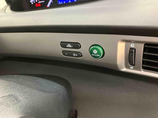 フリードＧ　エアロバックカメラ連動ワンセグナビ　ビデオ入力ソケット　後席モニター　ビルトインＥＴＣ　左側電動スライドドア　アイドリングストップ機構　オートライト　バニティーミラー付き左右サンバイザー（千葉県）の中古車