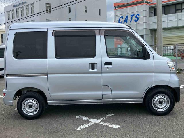 ハイゼットカーゴスペシャルＳＡIII　４ＷＤ４ＷＤ　ＣＤ・ＵＳＢ　衝突被害軽減ブレーキ　誤発進抑制制御　横滑り防止装置　空転防止装置　オートハイビーム　トップシェイドガラス　アイドリングストップ　パワーウィンドウ　集中ドアロック　リヤワイパー（千葉県）の中古車