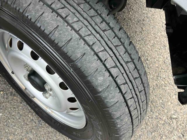 ハイゼットカーゴスペシャルＳＡIII　４ＷＤ４ＷＤ　ＣＤ・ＵＳＢ　衝突被害軽減ブレーキ　誤発進抑制制御　横滑り防止装置　空転防止装置　オートハイビーム　トップシェイドガラス　アイドリングストップ　パワーウィンドウ　集中ドアロック　リヤワイパー（千葉県）の中古車
