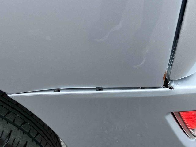 ハイゼットカーゴスペシャルＳＡIII　４ＷＤ４ＷＤ　ＣＤ・ＵＳＢ　衝突被害軽減ブレーキ　誤発進抑制制御　横滑り防止装置　空転防止装置　オートハイビーム　トップシェイドガラス　アイドリングストップ　パワーウィンドウ　集中ドアロック　リヤワイパー（千葉県）の中古車
