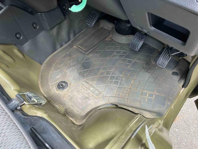 ハイゼットトラックスタンダードエアコン・ＡＭ／ＦＭラジオ・パワステ・（千葉県）の中古車