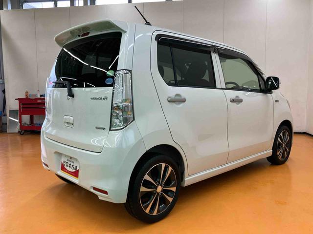 ワゴンＲ２０周年記念車オートライト　ＨＩＤヘッドライト　プッシュエンジンスタート　キーフリーシステム　運転席シートヒーター　チルトステアリング　運転席シートリフター　１４インチアルミホイール　助手席シートアンダーボックス（千葉県）の中古車
