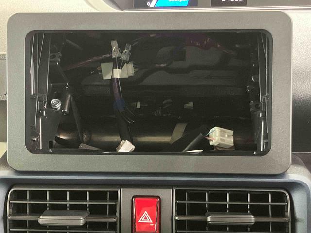 タントＸ　エコアイドル非装着車プッシュエンジンスタート　キーフリーシステム　前席シートヒーター　オートライト　オートハイビーム　ＬＥＤヘッドライト　オートエアコン　ホールドモード付電動パーキングブレーキ　前後コーナーセンサー（千葉県）の中古車