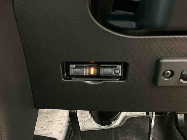 タントウェルカムターンシート　Ｘ助手席ターンシート　パワークレーン　助手席ラクスマグリップ　車いす固縛ベルト　バンパー保護カバー　パノラマカメラ連動フルセグナビ　ＵＳＢ接続　ブルートゥース対応　フロント．リヤドライブレコーダー連動（千葉県）の中古車