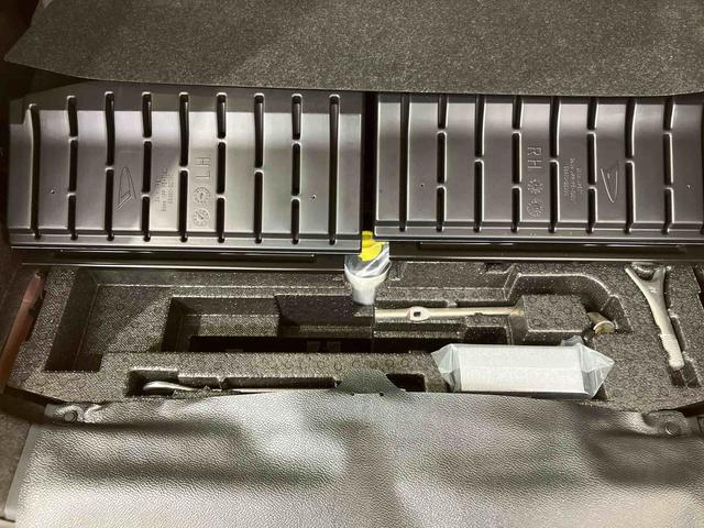 タントウェルカムターンシート　Ｘ助手席ターンシート　パワークレーン　助手席ラクスマグリップ　車いす固縛ベルト　バンパー保護カバー　パノラマカメラ連動フルセグナビ　ＵＳＢ接続　ブルートゥース対応　フロント．リヤドライブレコーダー連動（千葉県）の中古車
