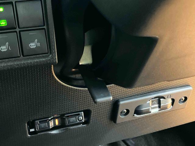タントウェルカムターンシート　Ｘ助手席ターンシート　パワークレーン　助手席ラクスマグリップ　車いす固縛ベルト　バンパー保護カバー　パノラマカメラ連動フルセグナビ　ＵＳＢ接続　ブルートゥース対応　フロント．リヤドライブレコーダー連動（千葉県）の中古車