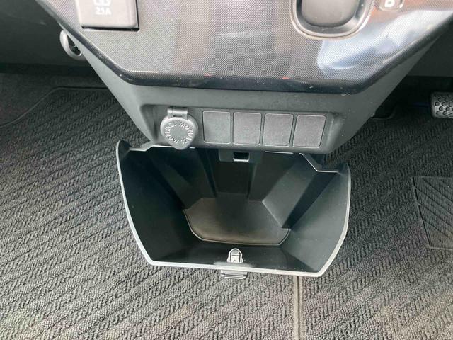 トールＧ衝突被害軽減ブレーキ　車線逸脱機能　横滑り防止装置　両側電動スライドドア　バックカメラ　ＬＥＤヘッドライト　オ−トライト　コ−ナ−センサー　プッシュスタート　キーフリーシステム　ステアリングリモコン（千葉県）の中古車