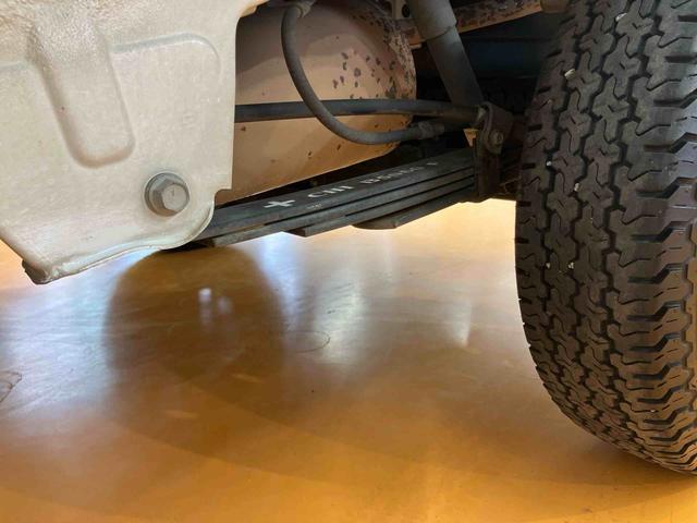 ハイゼットトラックエクストラ　４ＷＤＣＤラジオチューナー　ＡＵＸ接続　フォグランプ　大型荷台作業灯　キー照明　テールゲートチェーン　ゲートプロテクター　ガードフレームプロテクター　パワーウインドウ　助手席シートバックポケット（千葉県）の中古車