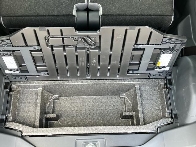 タントＬ左右スライドドア　左側センターピラーレス　ＬＥＤヘッドライト　オートライト　プッシュボタンスタート　電動格納ドアミラー　オートＡＣ　上下２段調節式デッキボード　コーナーセンサー　衝突被害軽減ブレーキ（千葉県）の中古車
