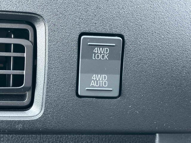 ハイゼットカーゴデラックス　４ＷＤ電子制御４ＷＤ　リヤヒーター　オートライト　プライバシーガラス　フロントパワーウィンドウ　オーバーヘッドシェルフ　キーレスエントリー　コーナーセンサー　衝突被害軽減ブレーキ（千葉県）の中古車