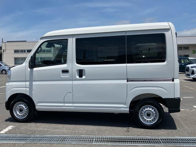 ハイゼットカーゴデラックス　４ＷＤ電子制御４ＷＤ　リヤヒーター　オートライト　プライバシーガラス　フロントパワーウィンドウ　オーバーヘッドシェルフ　キーレスエントリー　コーナーセンサー　衝突被害軽減ブレーキ（千葉県）の中古車