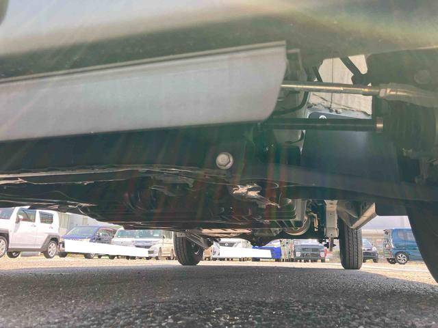 ハイゼットカーゴデラックス　４ＷＤ電子制御４ＷＤ　リヤヒーター　オートライト　プライバシーガラス　フロントパワーウィンドウ　オーバーヘッドシェルフ　キーレスエントリー　コーナーセンサー　衝突被害軽減ブレーキ（千葉県）の中古車