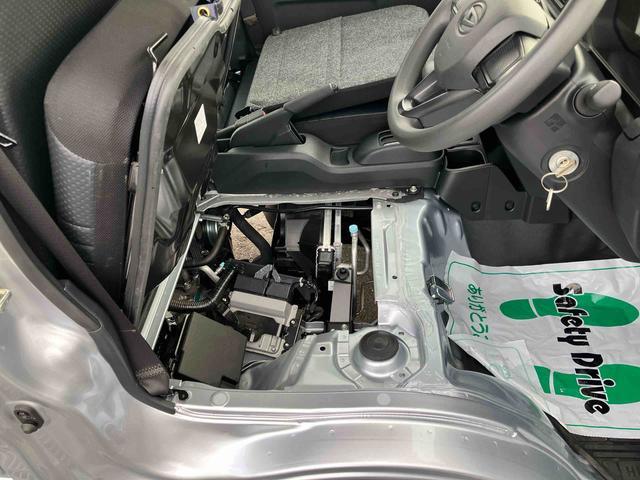 ハイゼットトラックスタンダードＣＶＴ　衝突被害軽減ブレーキ　コーナーセンサー　横滑り防止装置　オートライト　アイドリングストップ　スピーカー一体型ＡＭ／ＦＭラジオ　エアコン　パワステ（千葉県）の中古車