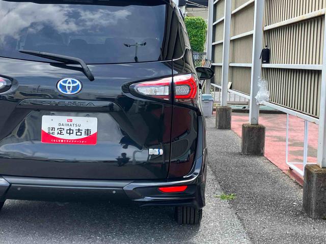 シエンタハイブリッドＧ　クエロパノラマカメラ連動９インチフルセグナビ　ブルートゥース対応　後席モニター　ビルトイン２．０ＥＴＣ　前席シートヒーター　ステアリングヒーター　オートライト　オートハイビーム　モデリスタエアロパーツ（千葉県）の中古車